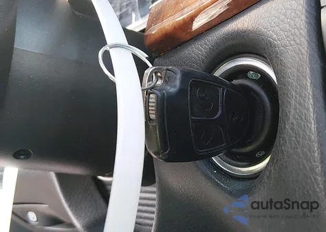 2004 Mercedes-Benz E 320 z USA, uszkodzony, nr VIN WDBUF65J54A403555